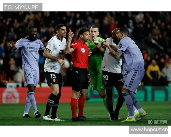 孔帕尼力挺诺伊尔失误不重要赞迪亚斯本周进球表现出色